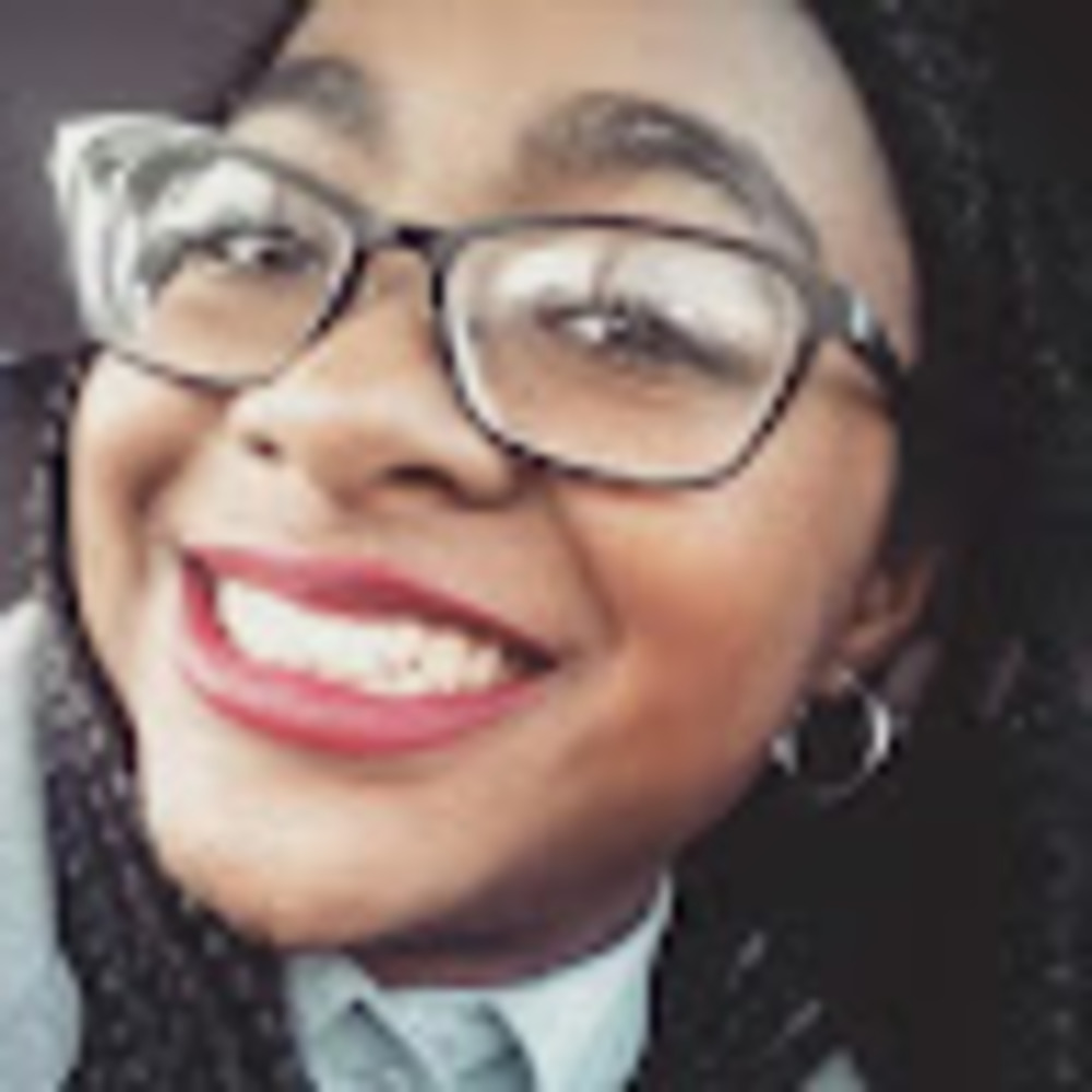 Meet your Posher, Maia